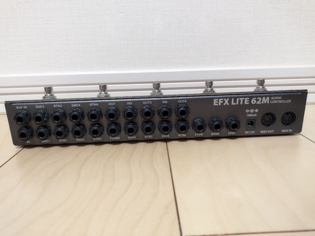 Musicom Lab EFX LITE 62M プログラマブル スイッチャー