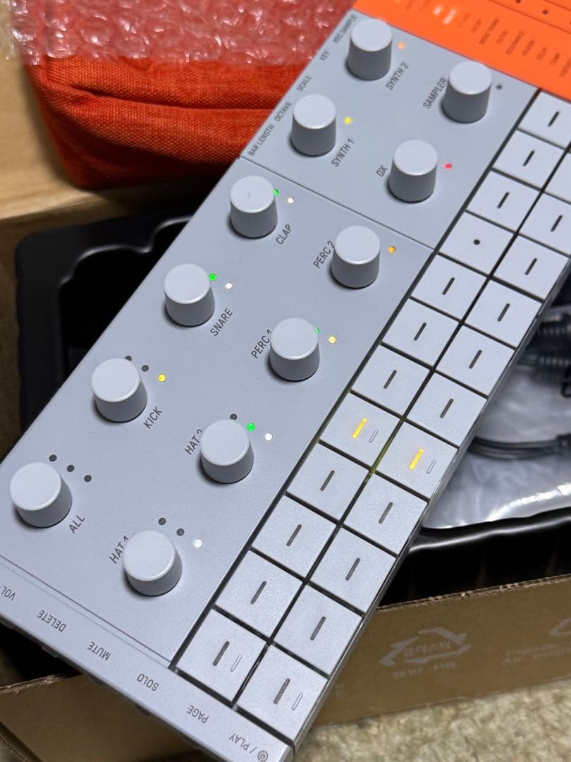 YAMAHA SEQTRAK ケース付き　シンセサイザー オレンジ/グレー