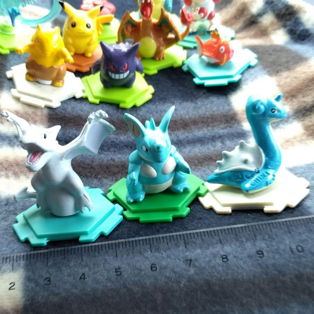 ポケモン　ミニフィギュア　フルカラースタジアム 　ピカチュウ