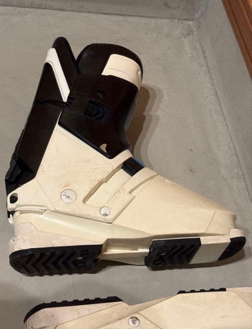 サロモン SX92 スキー靴