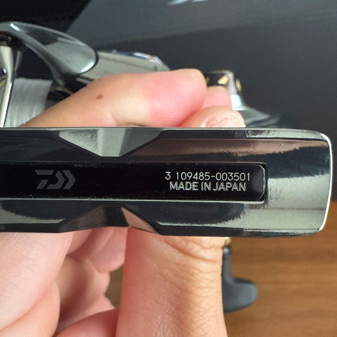 リール EXIST PC LT3000-XH