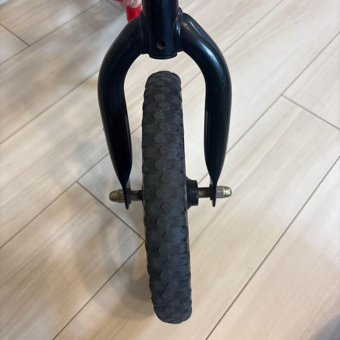 STRIDER ストライダー　レッド　12インチ　幼児乗り物