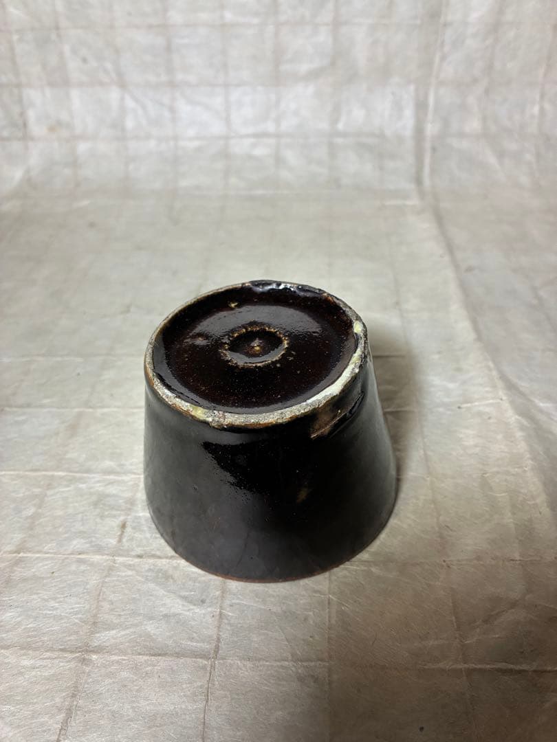 漆黒釉の古い蕎麦猪口