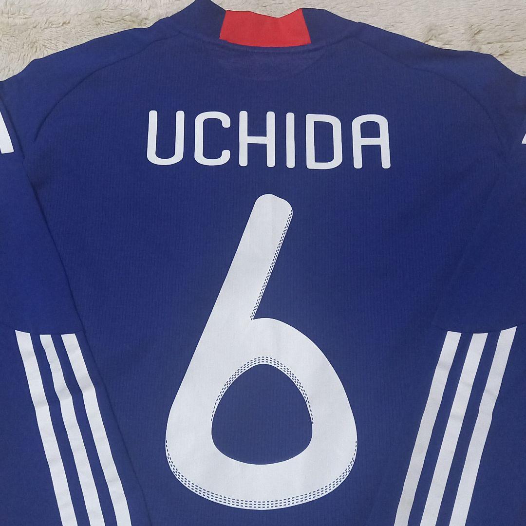 『長袖』内田篤人(うちだあつと・鹿島、シャルケ、ウニオンベルリン)