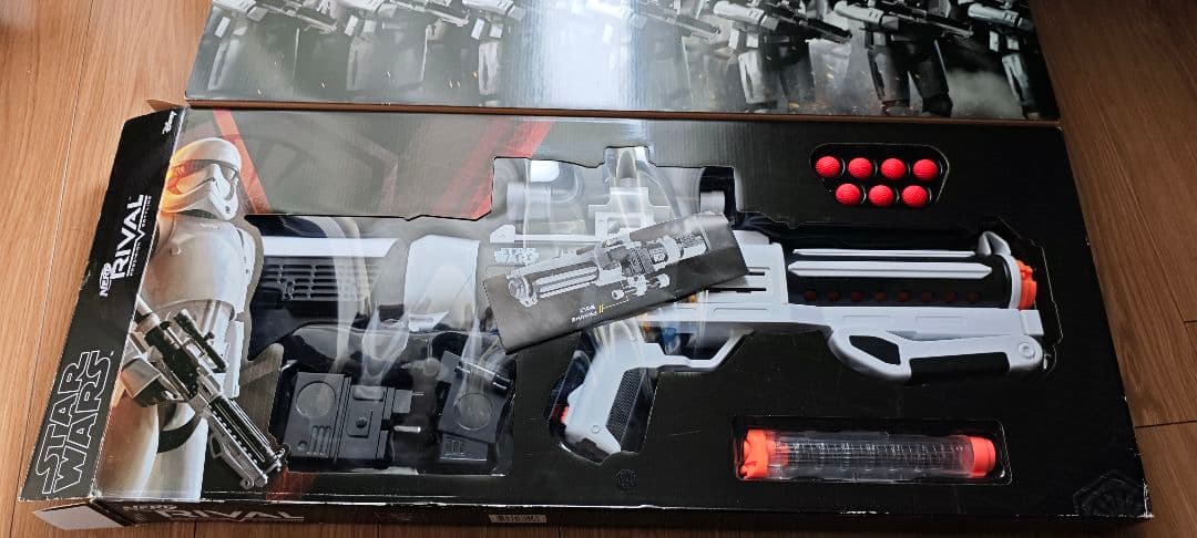 ナーフ　nerf 　RIVAL　ファーストオーダー ブラスター