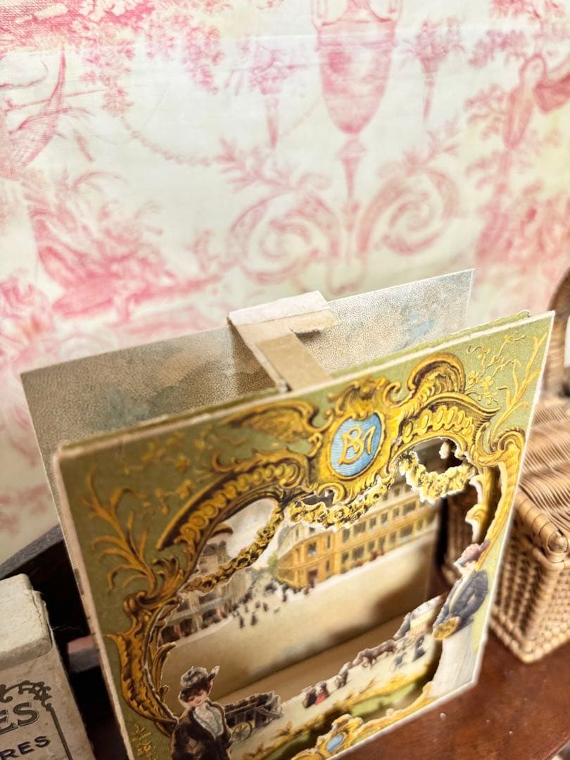 フランスアンティーク　ボンマルシェ　立体クロモカード　19世紀末