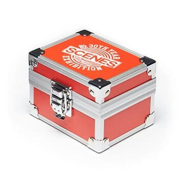 B'z×G-SHOCK レッド