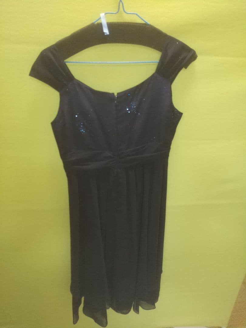 紺色ワンピース