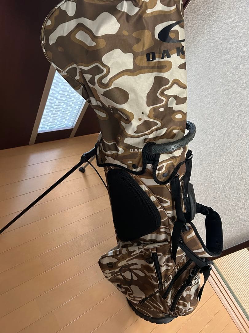 最終価格‼️オークリー OAKLEY 人気の迷彩　ゴルフ　キャディバッグ