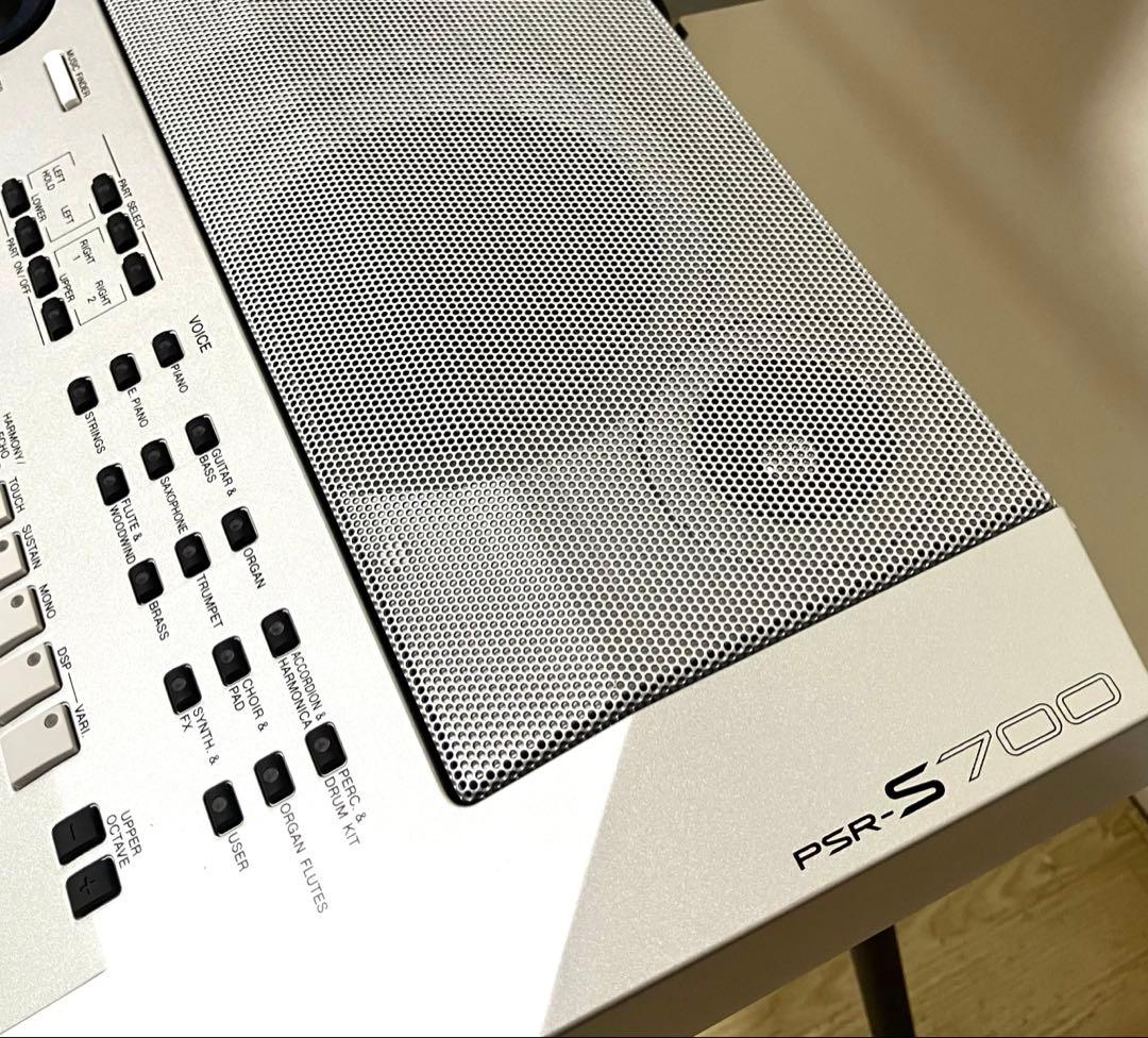 美品 送料無料 動作保証 YAMAHA PSR-S700 ポータブルキーボード
