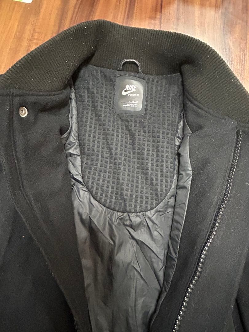 貴重❗️ブラジル代表　NIKE正規品・革ジャン（袖部分）・ブラック・Lサイズ