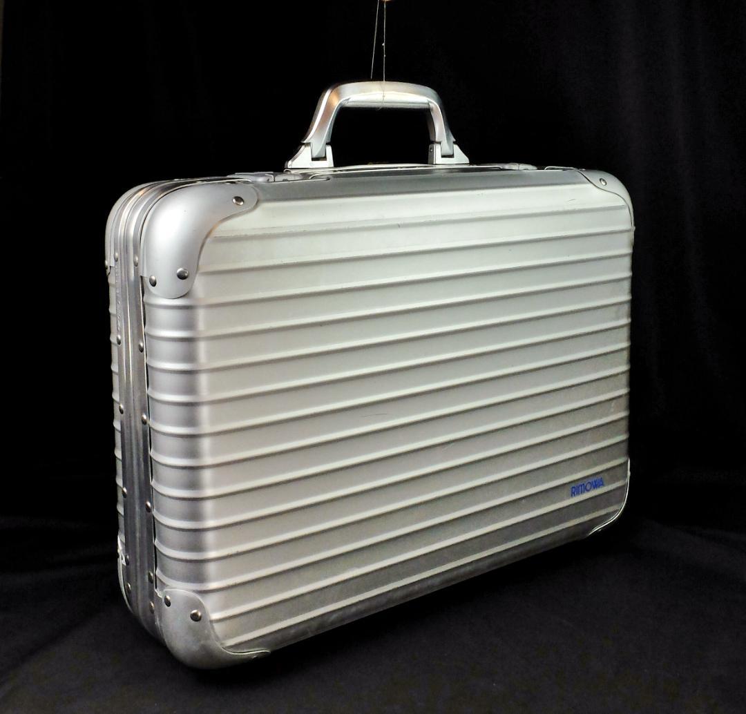 リモワ 旧盤『トパーズ』ボーディングケース （23L）青ロゴ