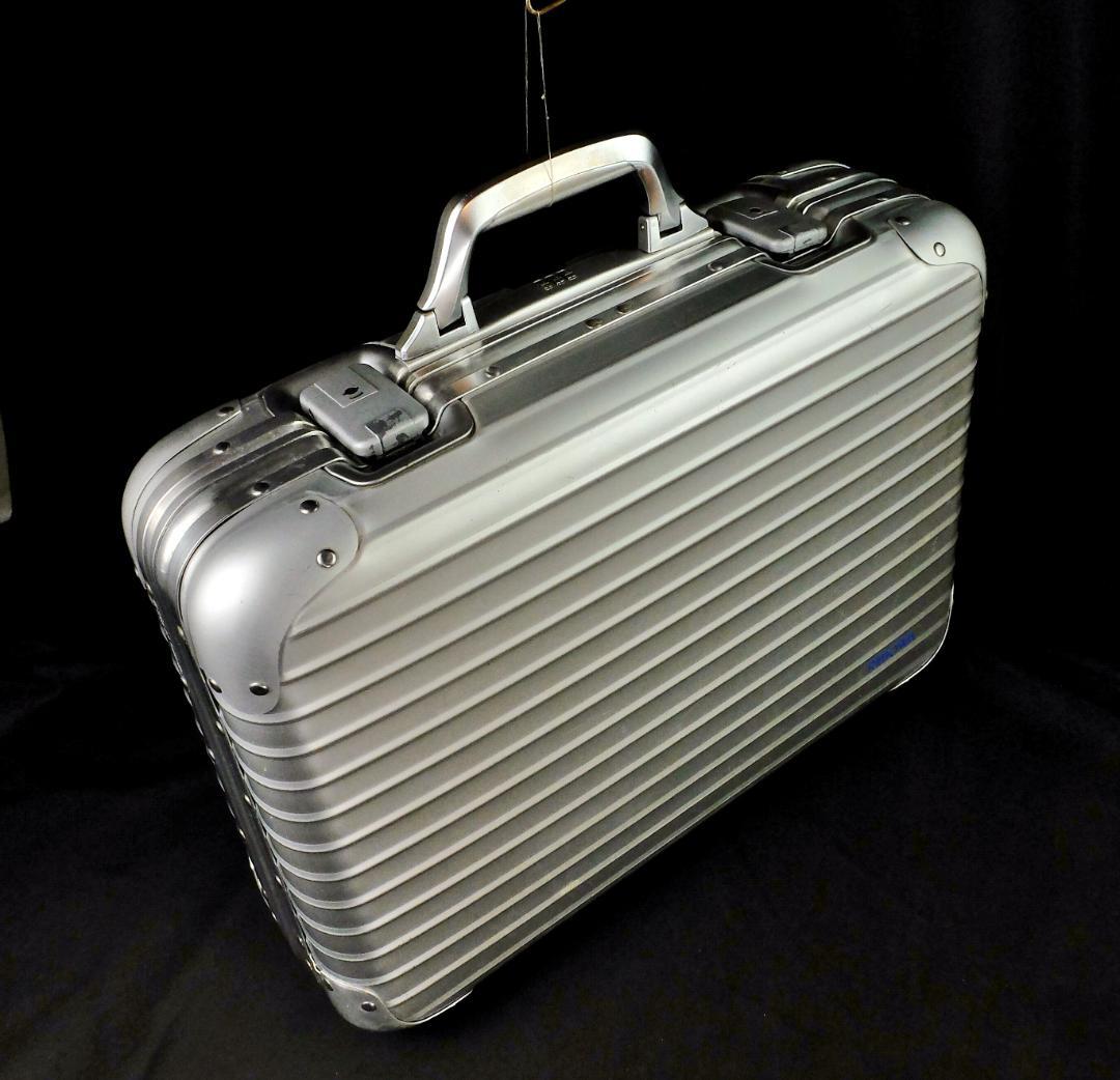 リモワ 旧盤『トパーズ』ボーディングケース （23L）青ロゴ