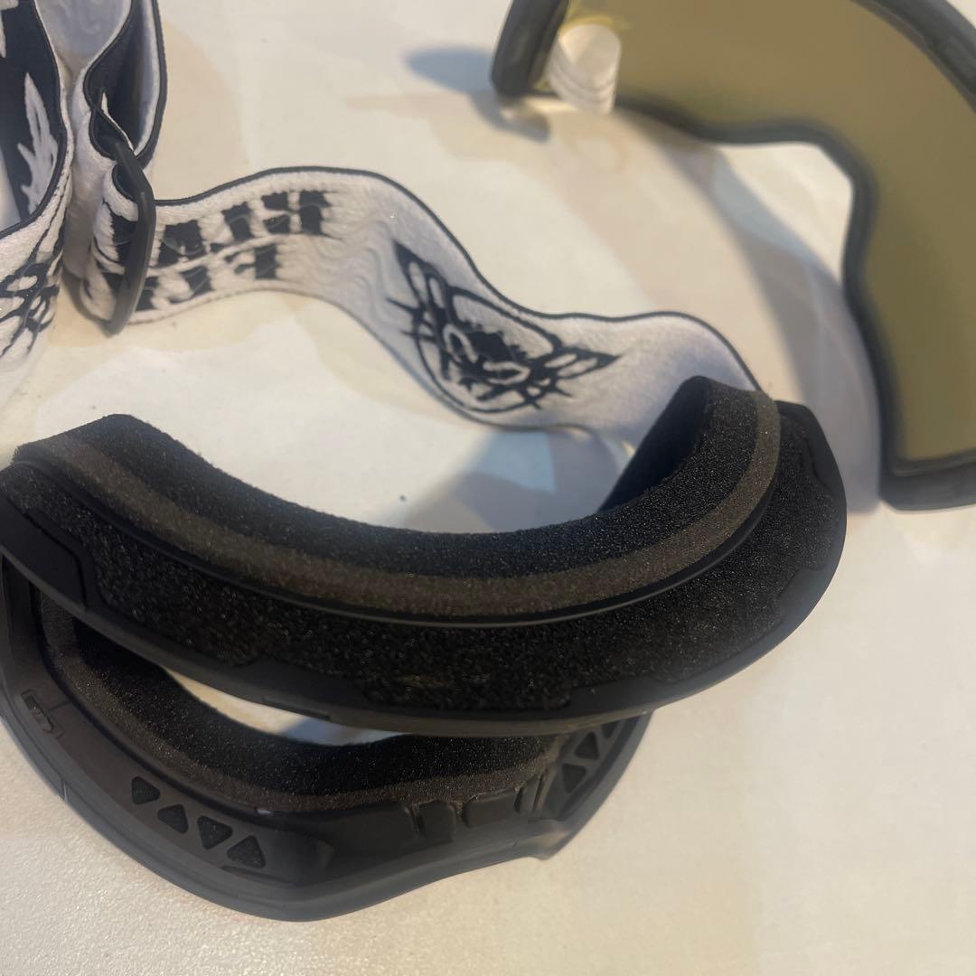 BLACKFLYS スノーゴーグル mirrorライトスモーク　マグネット式