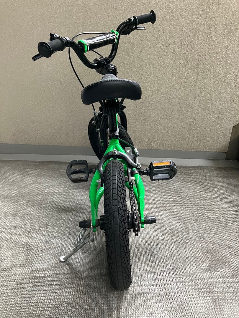 【12インチBMX】HAROBIKES SHREDDER キッズ自転車スタンド付