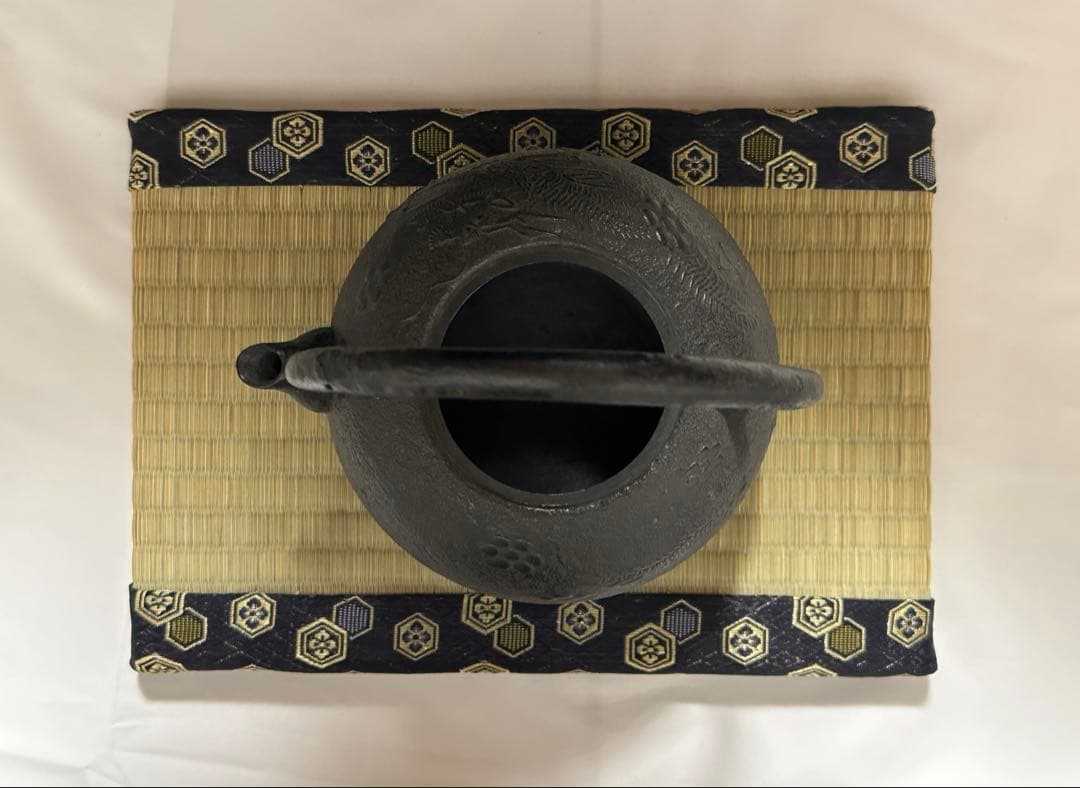 本番盛岡 薫山 南部鉄器 鉄瓶 柚子型 雲龍 1.2リットル 新品未使用品