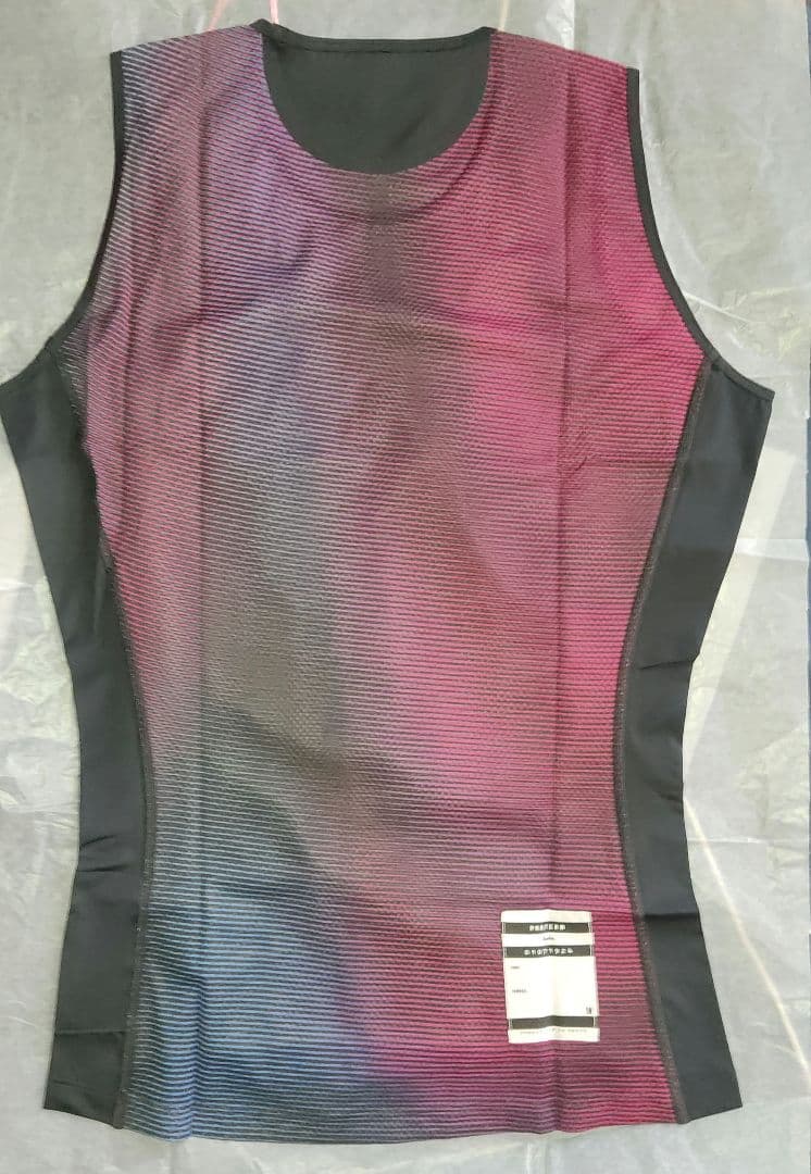 新品未開封 ラファ　プロチーム　ベース　レイヤ ノースリーブ サイズ:M