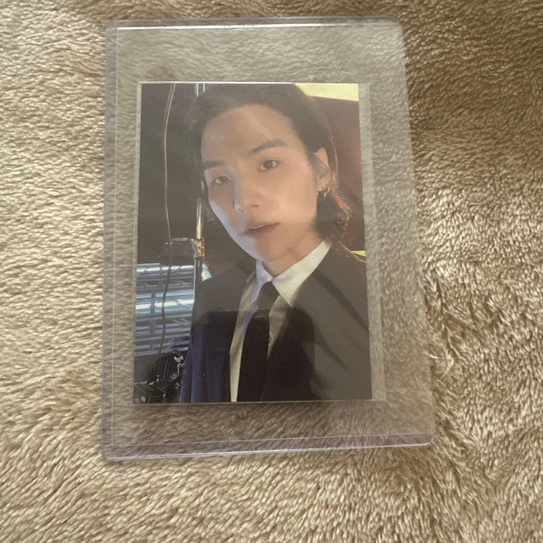 BTS SUGA D-DAYツアー　オーバーサイズシャツ　トレカ付