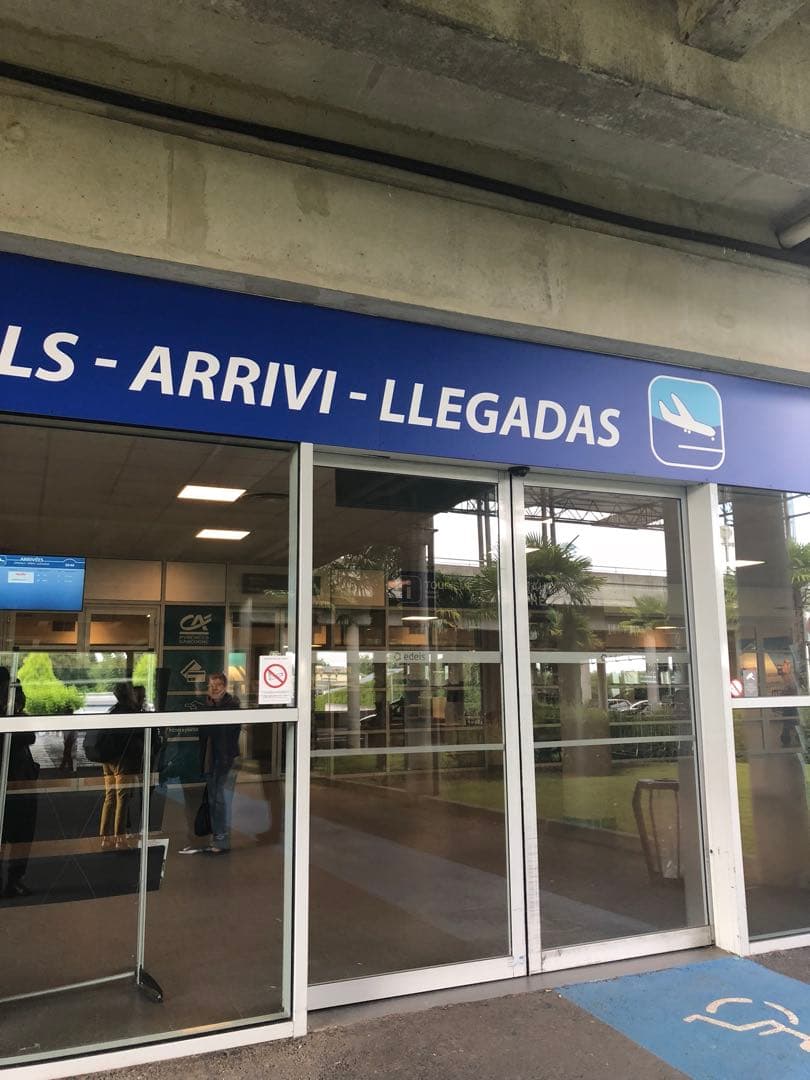 (聖地巡礼)(フランス・ルルド地方)ルルドの泉でくんだ奇跡の聖水＊大容量