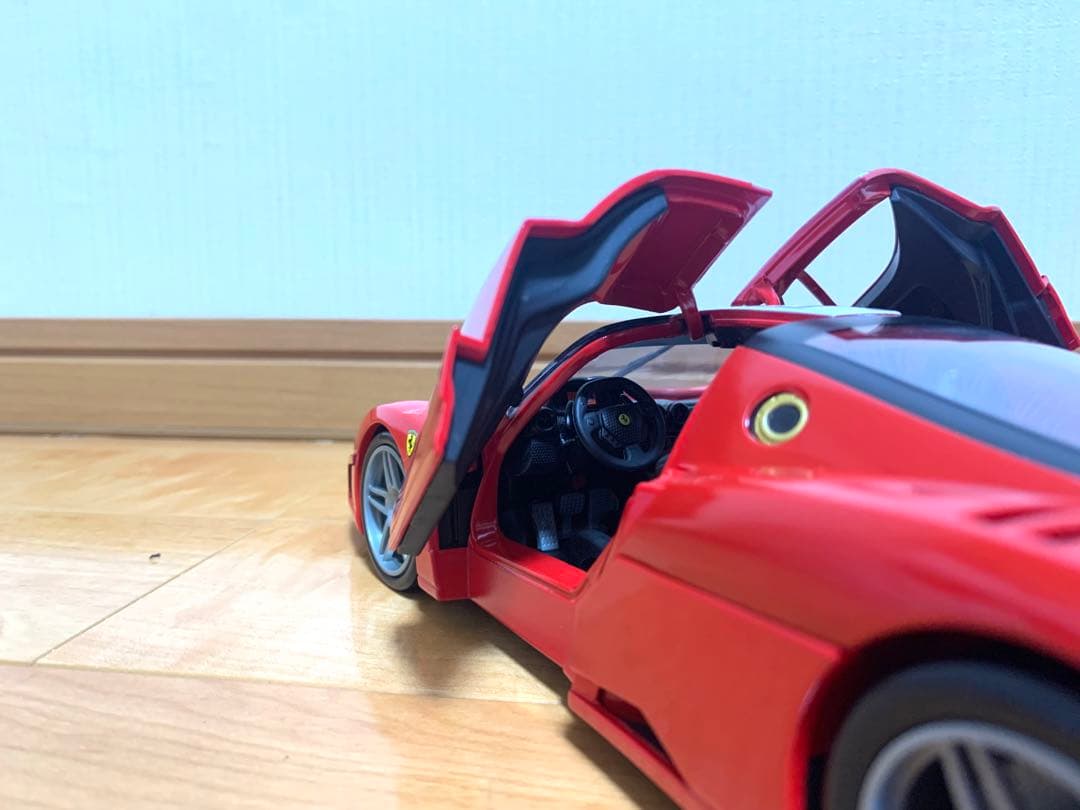 Hot Wheels FERRARI FXX 赤 1:18 ミニカー