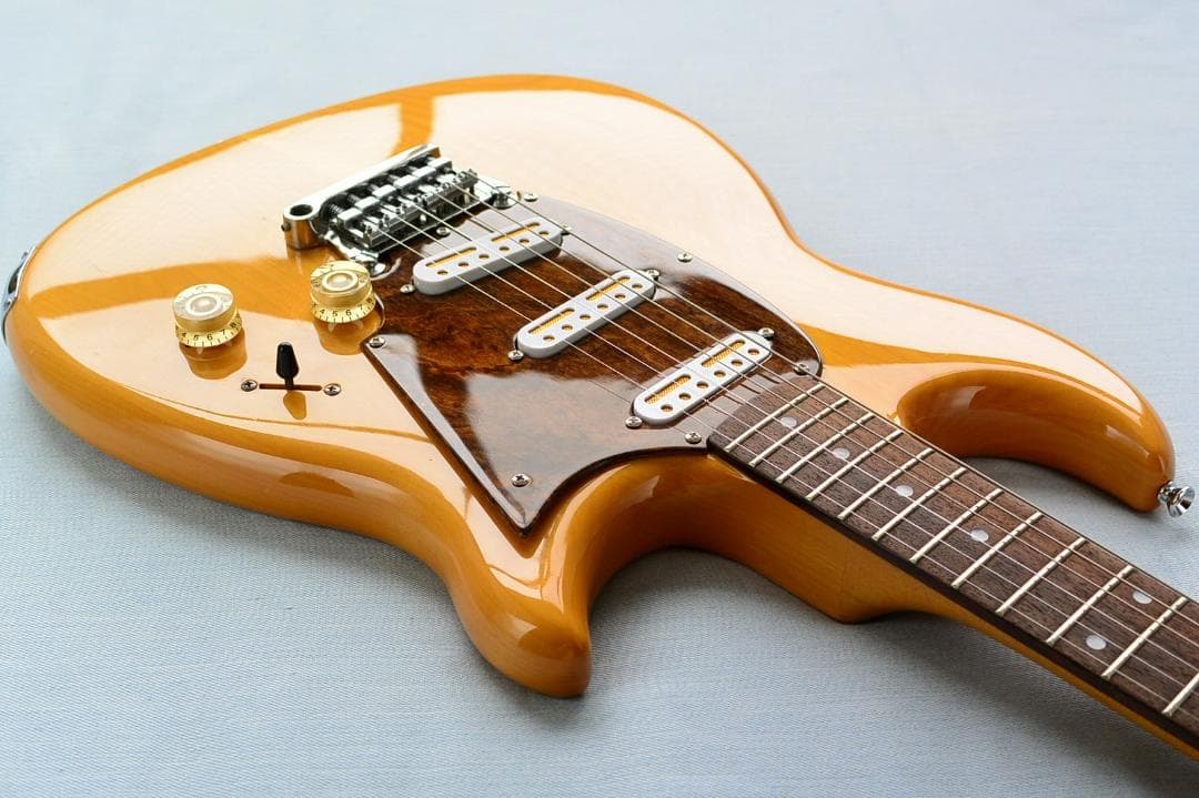 YAMAHA SC-3000 ワンオフ黄金壇製ピックガード 80年代 ヤマハ