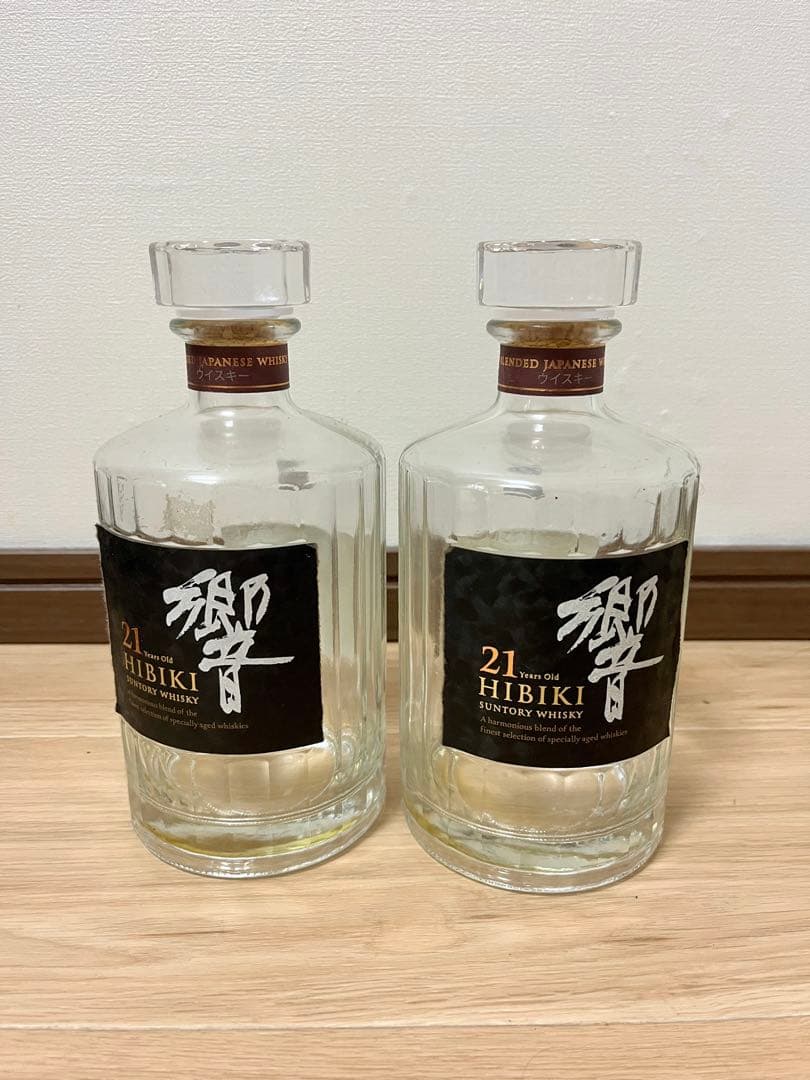 Hibiki 響21年 ウイスキー 空瓶、空箱、MARTELL空瓶