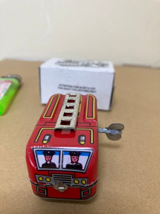 レトロ　金属製　消防車　動けます