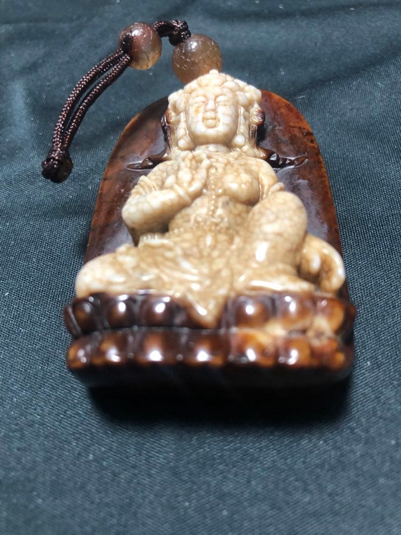 おさる、台湾彫刻天珠‼️西蔵老礦龍紋彫刻タラー女神（ターラー、多羅菩薩）天珠