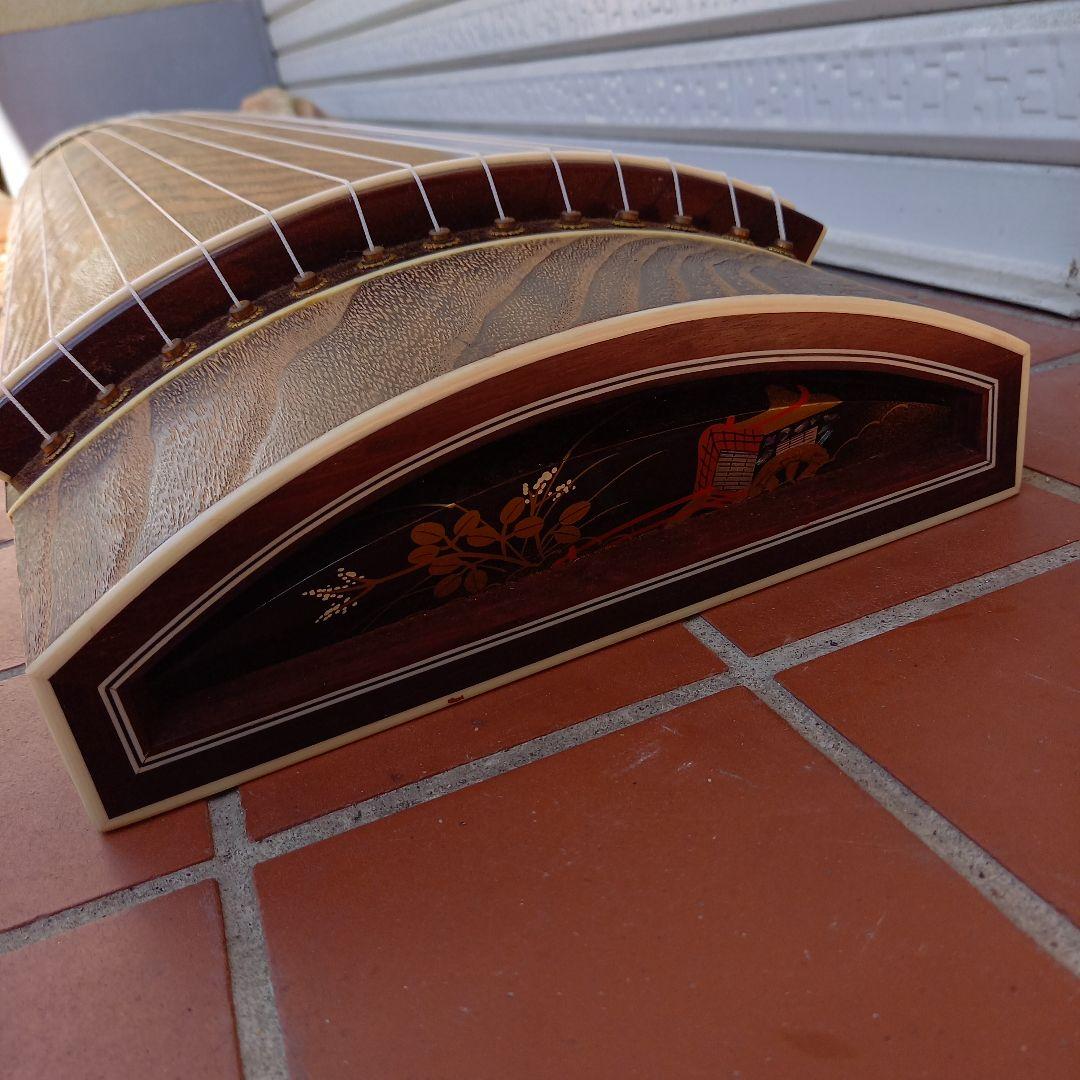 和楽器 琴 くり甲 紅木 上角巻 琴柱付属