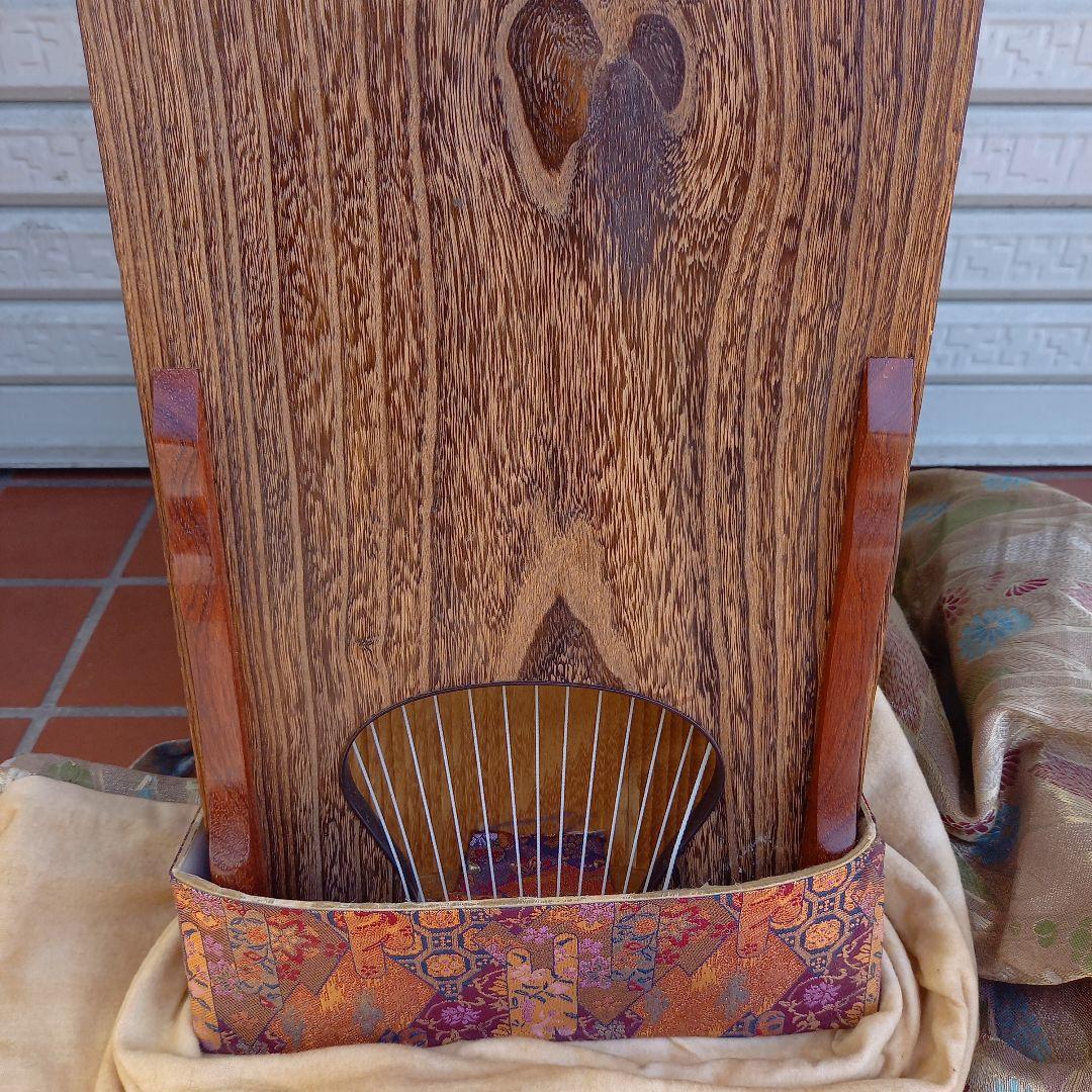 和楽器 琴 くり甲 紅木 上角巻 琴柱付属