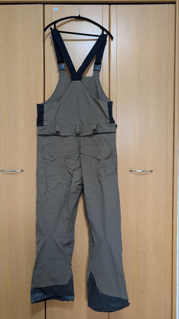 VOLCOM ビブパンツ Mサイズ スノーボードウェア GORE-TEX