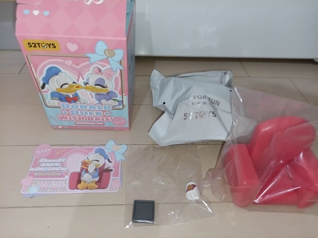 52TOYS ドナルドダック with デイジー フィギュア　シークレット