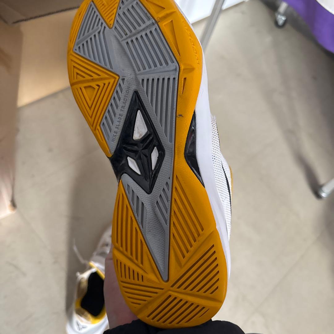 Nike Kobe 11 バスケットボールシューズ