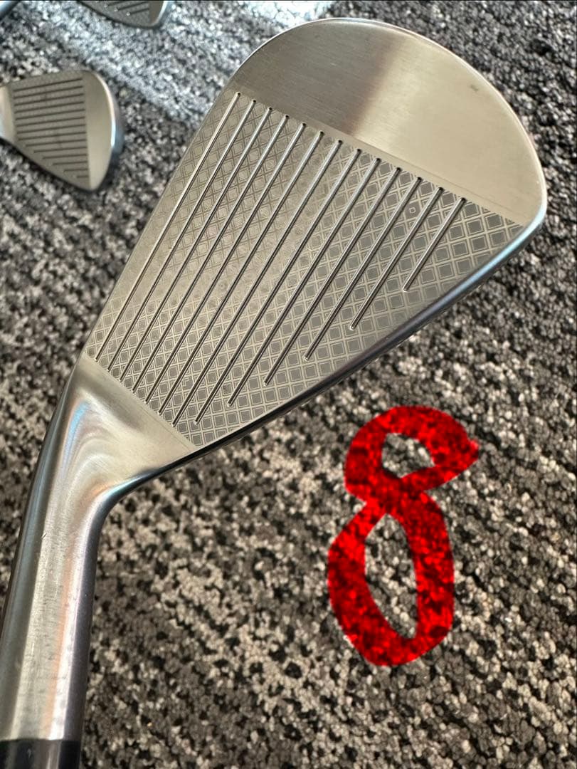 週末限定価格　早い者勝ち　矢野東監修　数量限定　オノフ　KUROアイアン　5〜Ｐ