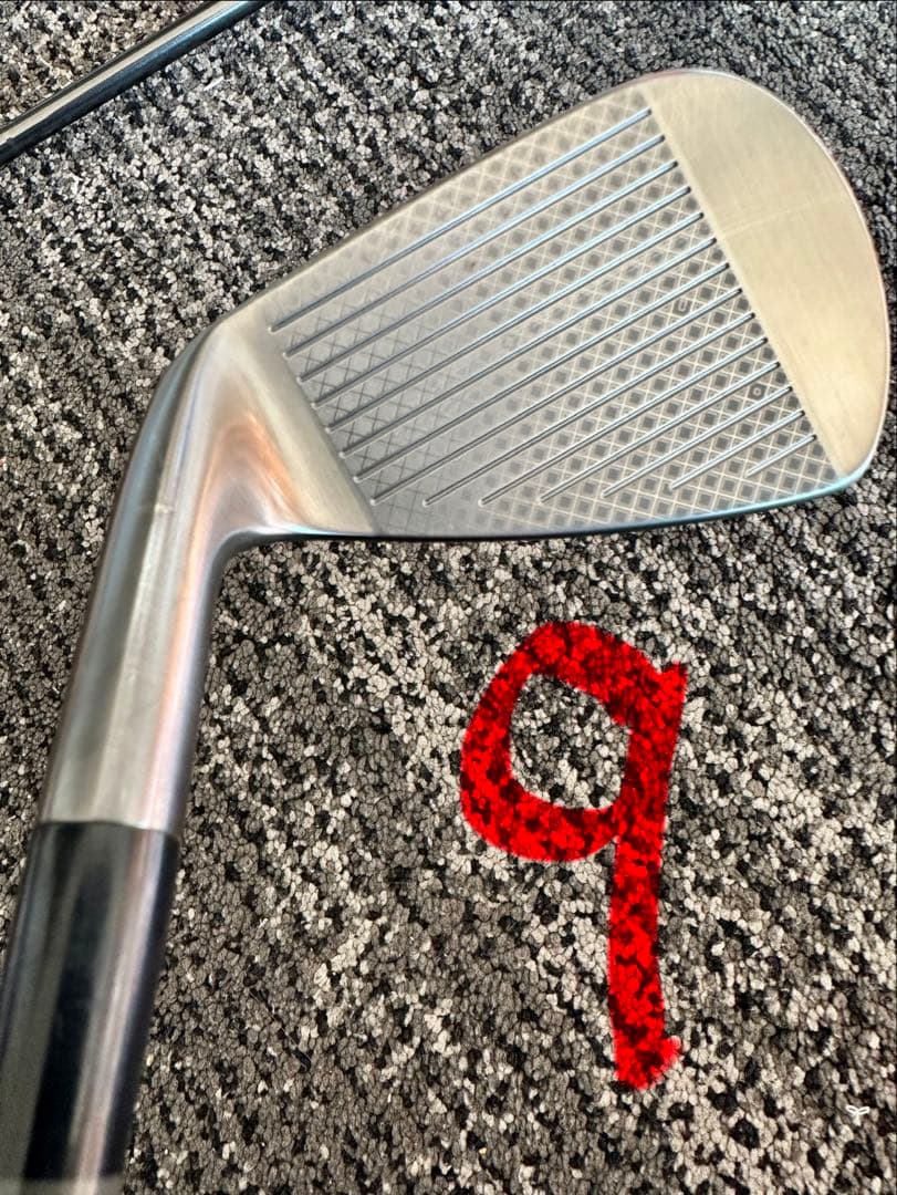 週末限定価格　早い者勝ち　矢野東監修　数量限定　オノフ　KUROアイアン　5〜Ｐ