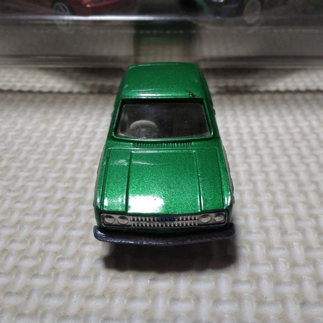 トミカ ローレル