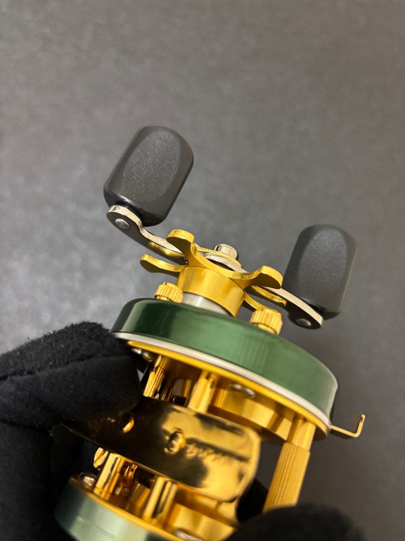 z*n様 megabass メガバス PAGAN ゴールド/グリーン