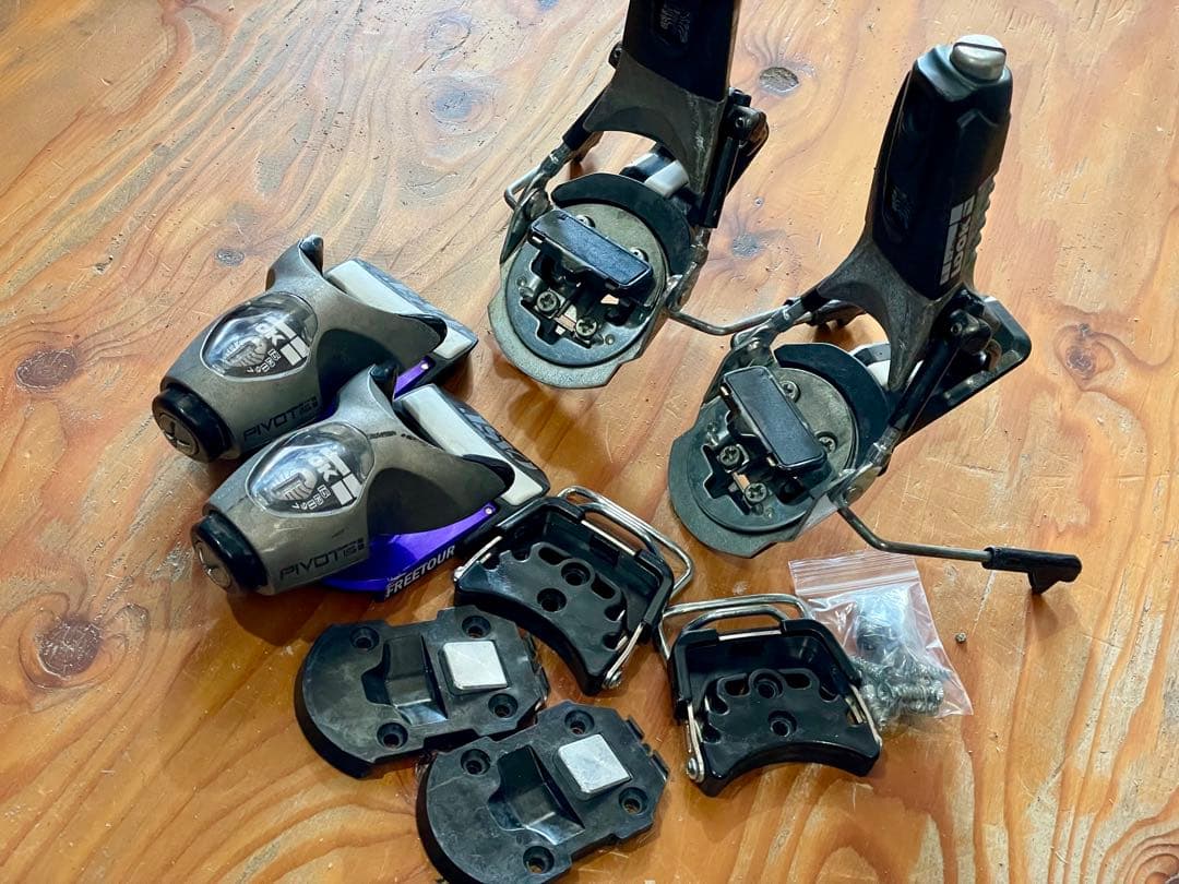 CAST Freetour LOOK Pivot 15 現行モデル 取付ジグ付き