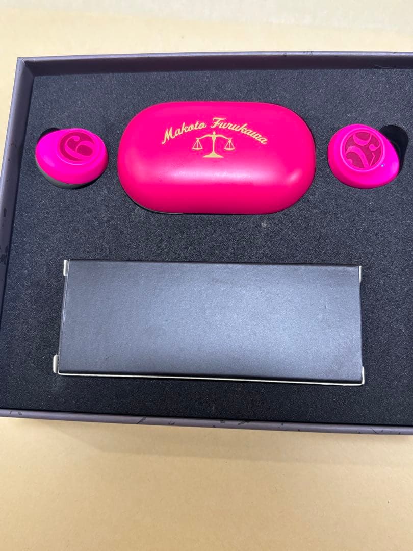 古川慎 モデル ワイヤレスイヤホン　いいねはやめてください