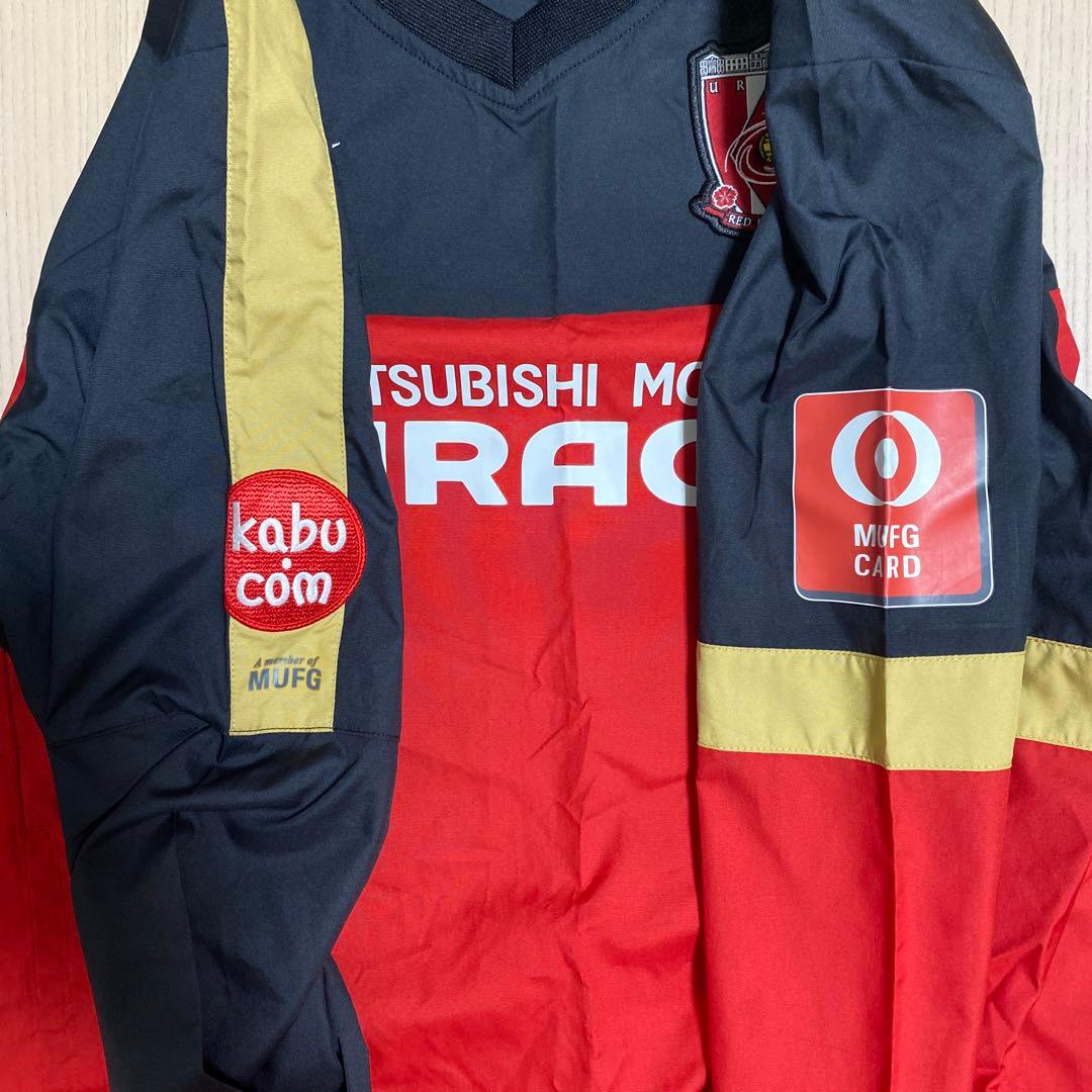 【美品】浦和レッズ ピステ ウィンドブレーカー