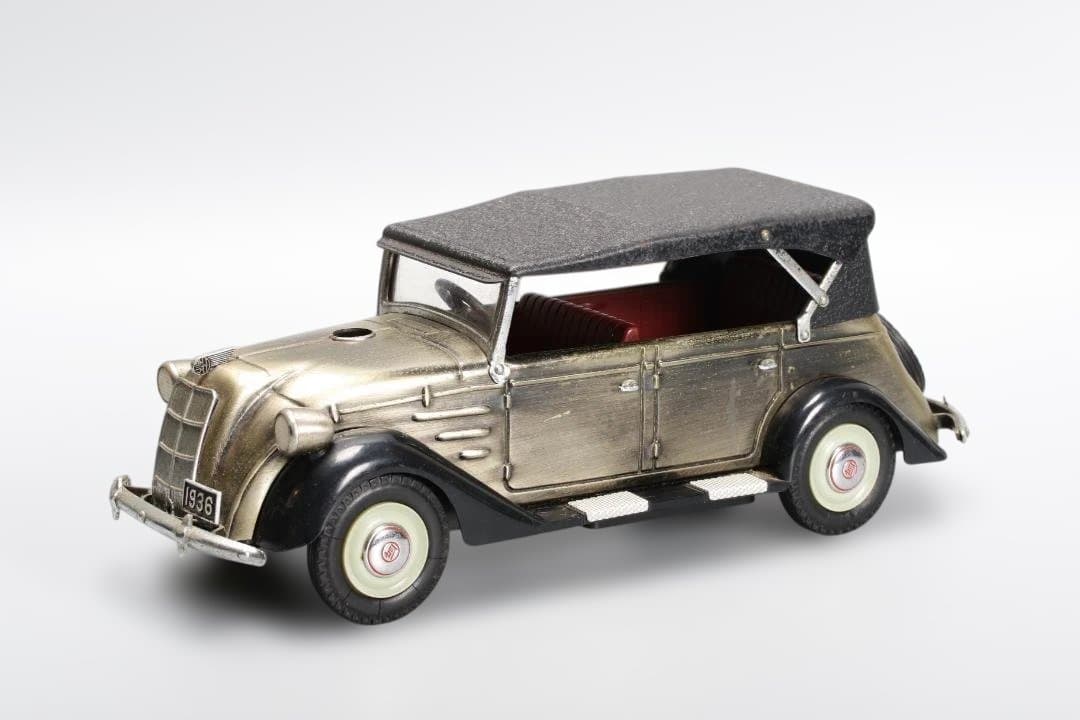ビンテージ ブリキ製 TOYOTA AB PHAETON 1936モデル