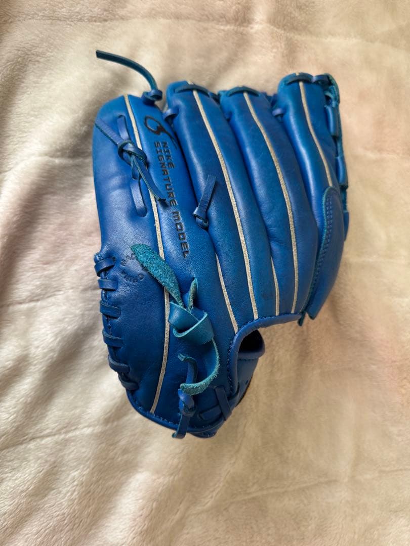 NIKE 岩隈モデル　グローブ　軟式用　限定生産品
