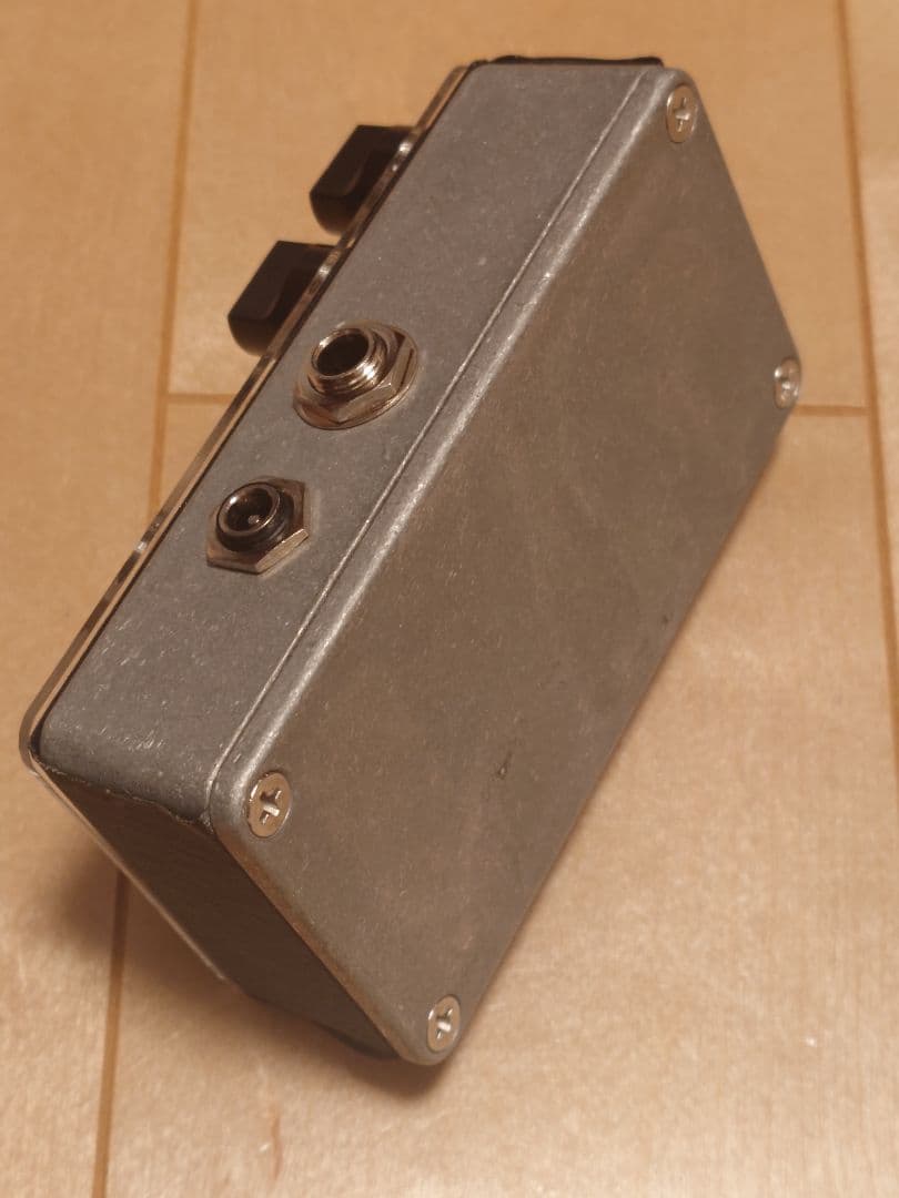 SOUNDFROG Berial （LED=RED）ベースエフェクター