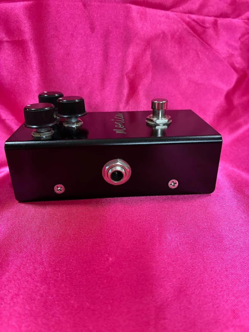 （美品：元箱付）Virtues エフェクター monica