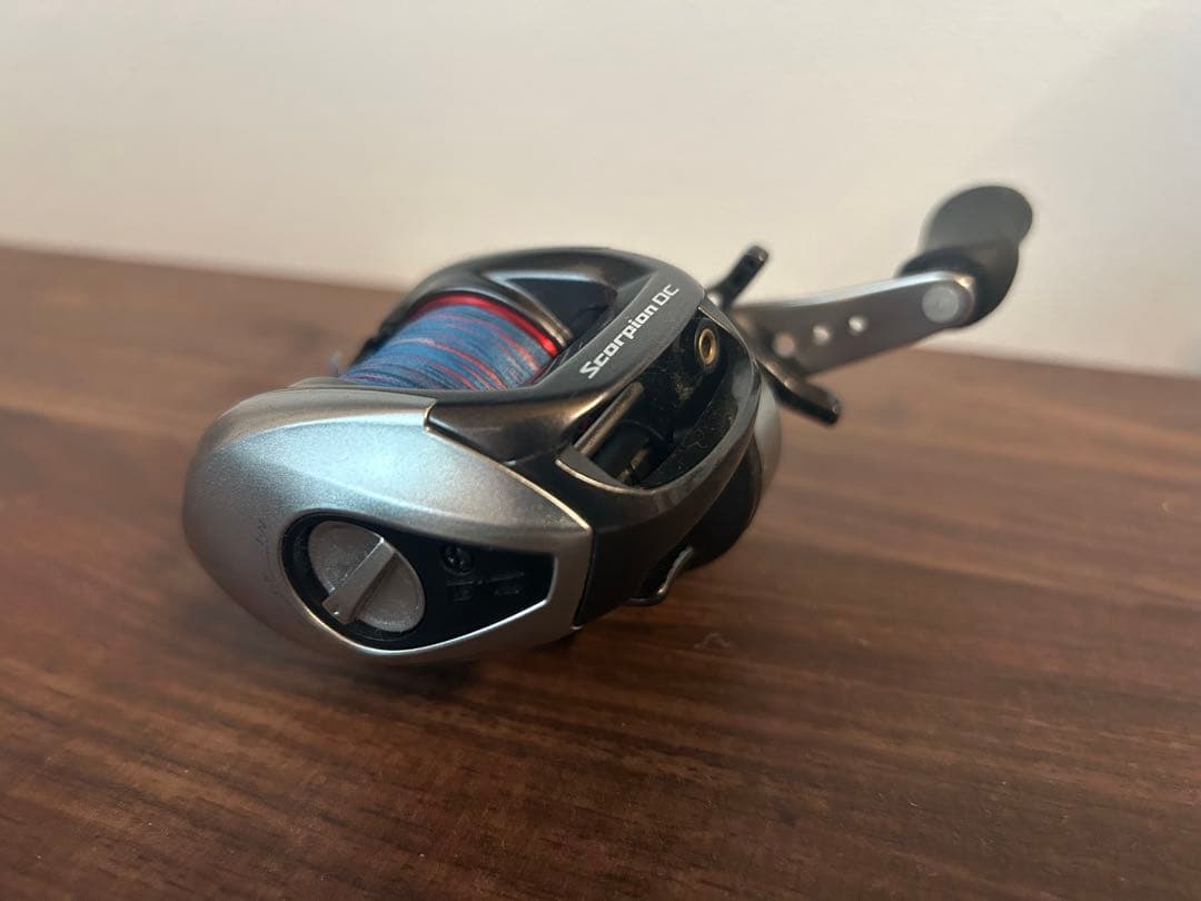 大幅値下げ　11Scorpion DC ベイトリール 左巻き　レフト　箱無し