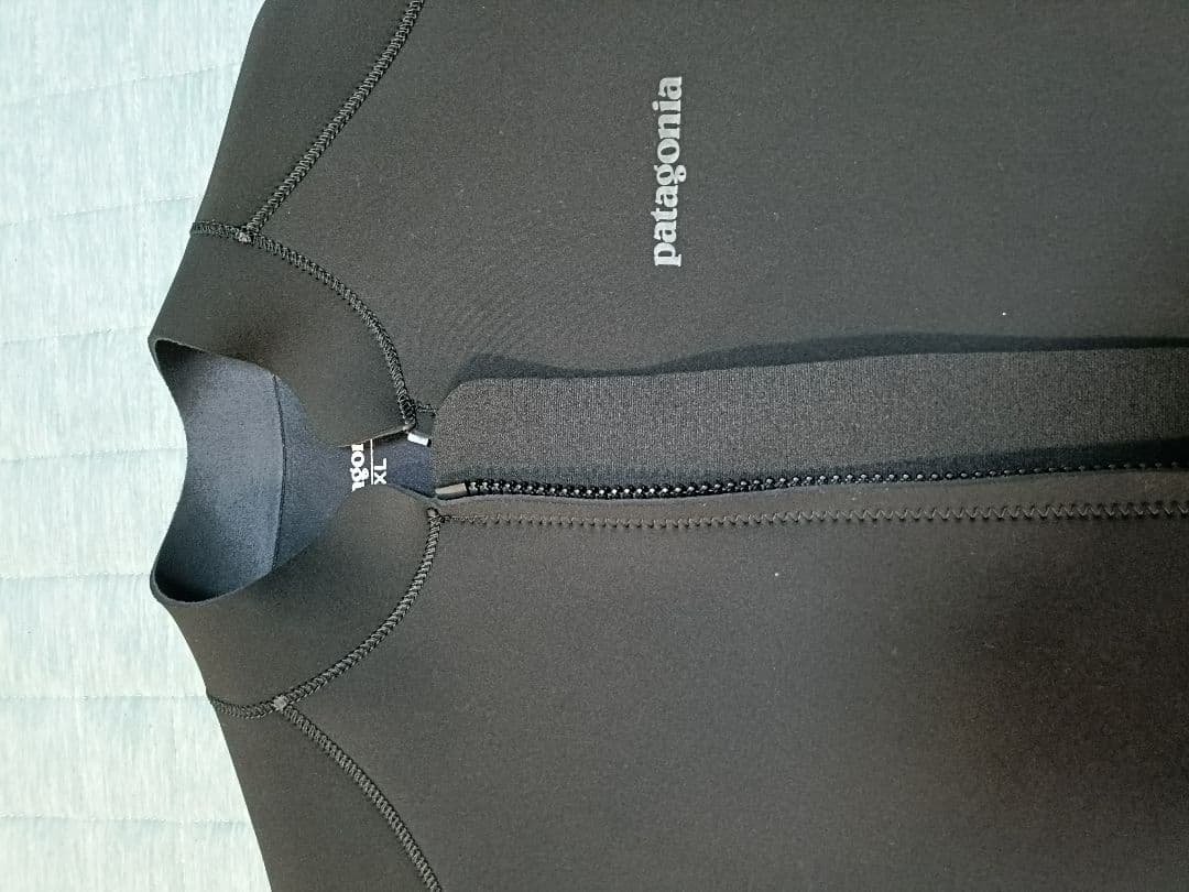 patagonia タッパー　XL