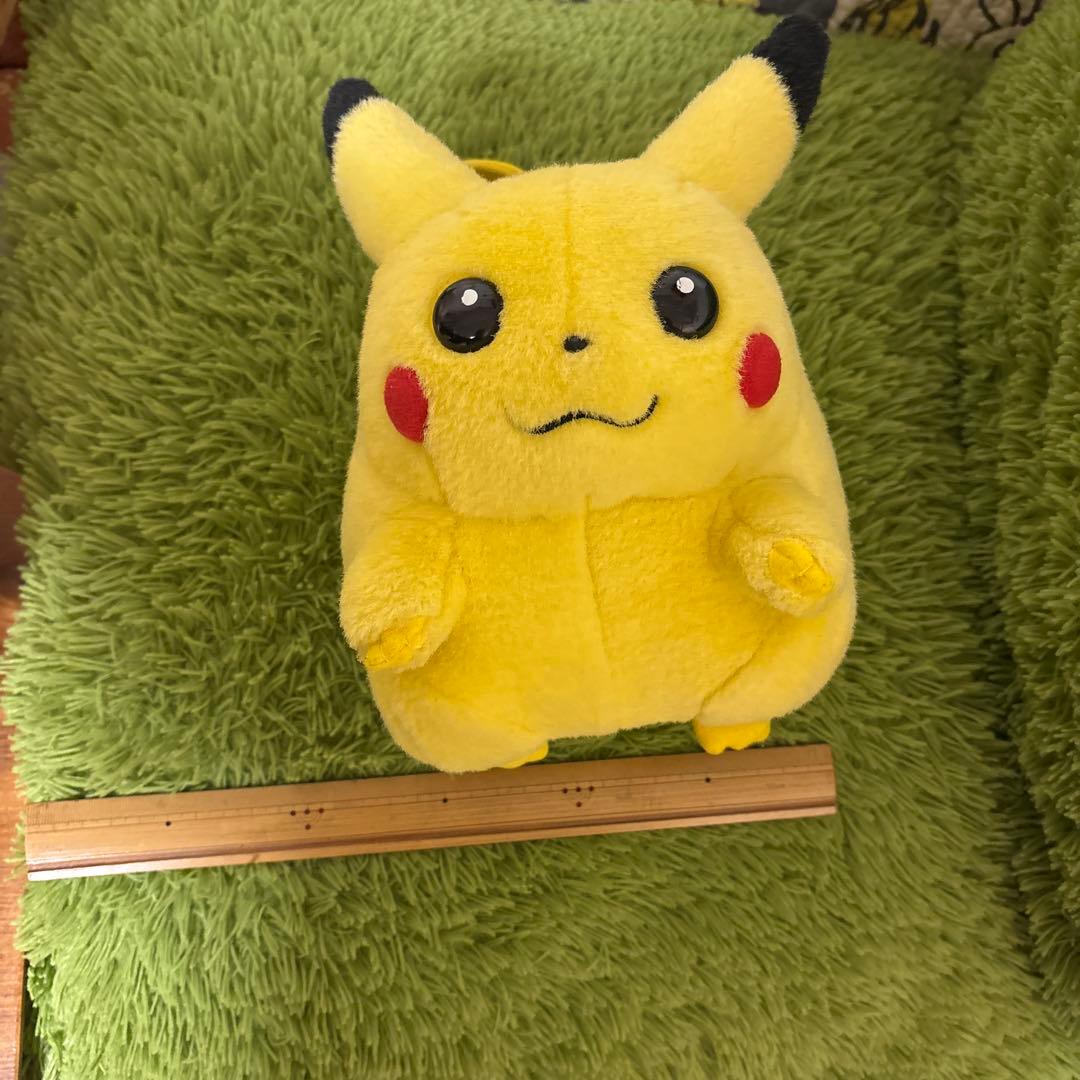 TOMY 初期ピカチュウ ぬいぐるみ