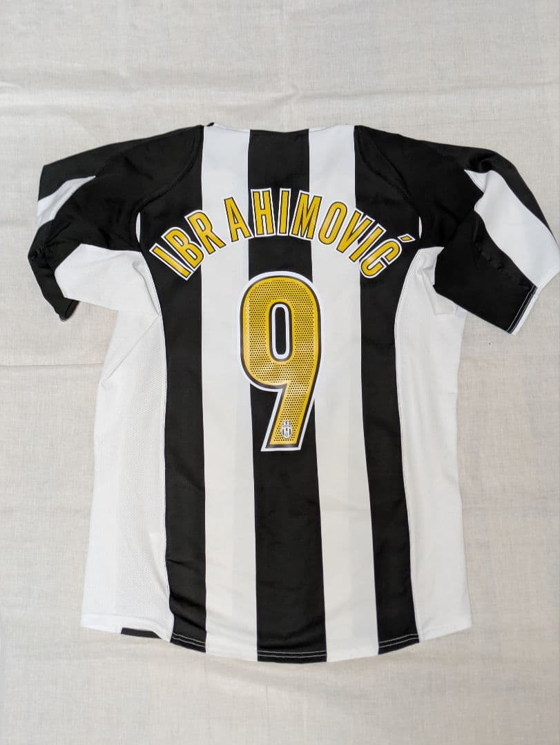 ナイキ ユベントス ユニフォーム イブラヒモビッチ 20004-05