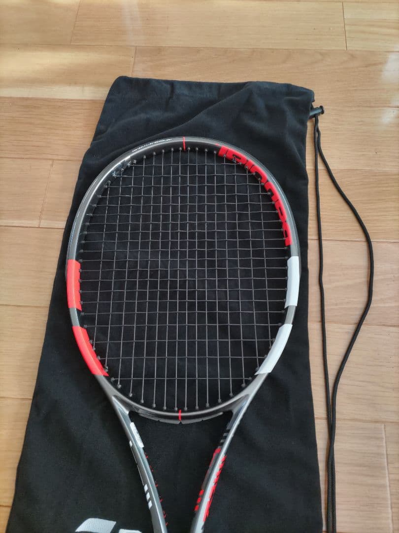 ピュアストライクVS テニストピアスペックS G3 超美品　張り立て