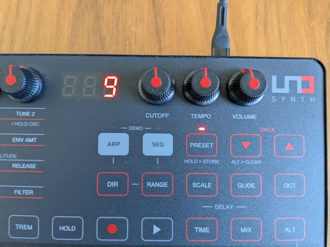 UNO Synth アナログシンセサイザー